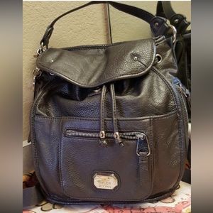 ***LOOKING FOR THIS TYLER RODAN BAG*****